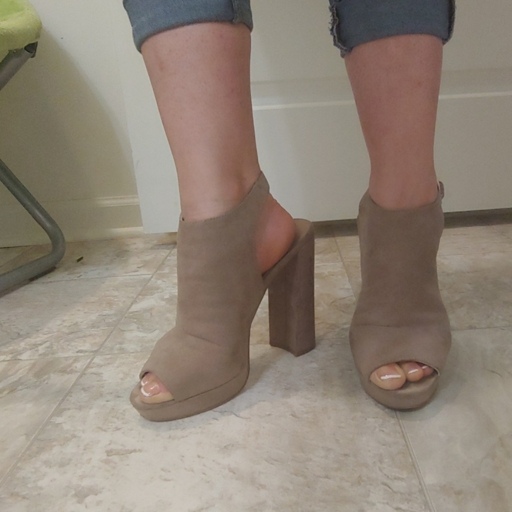 Asos cream heels. Sz- 8.5 to 9
